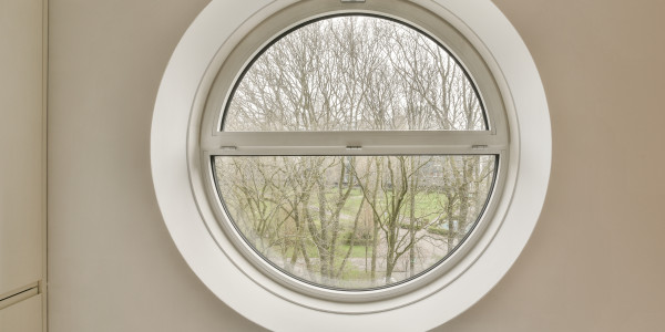 Fabricantes / Instaladores de Puertas y Ventanas de Aluminio / PVC Bràfim · Ojo de Buey, Curvada y Antiruido