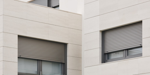 Puertas y Ventanas Insonorizadas de Aluminio / PVC Rocafort de Queralt · Aislamiento Térmico y Acústico